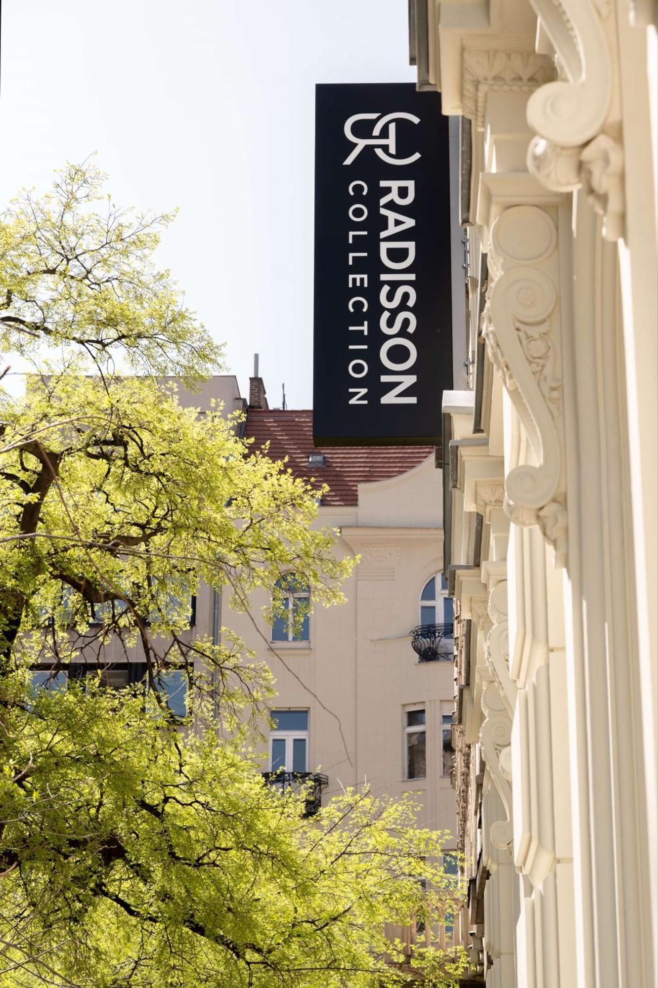 Radisson Collection Hotel, Basilica Budapest Exterior photo